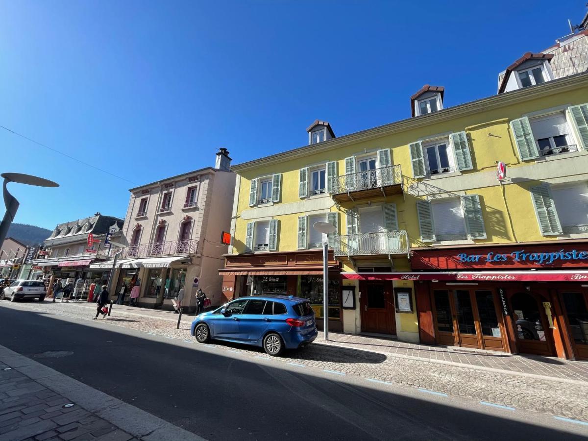 Appartement Tout Confort Haut De Gamme En Plein Centre Ville Gerardmer Luaran gambar